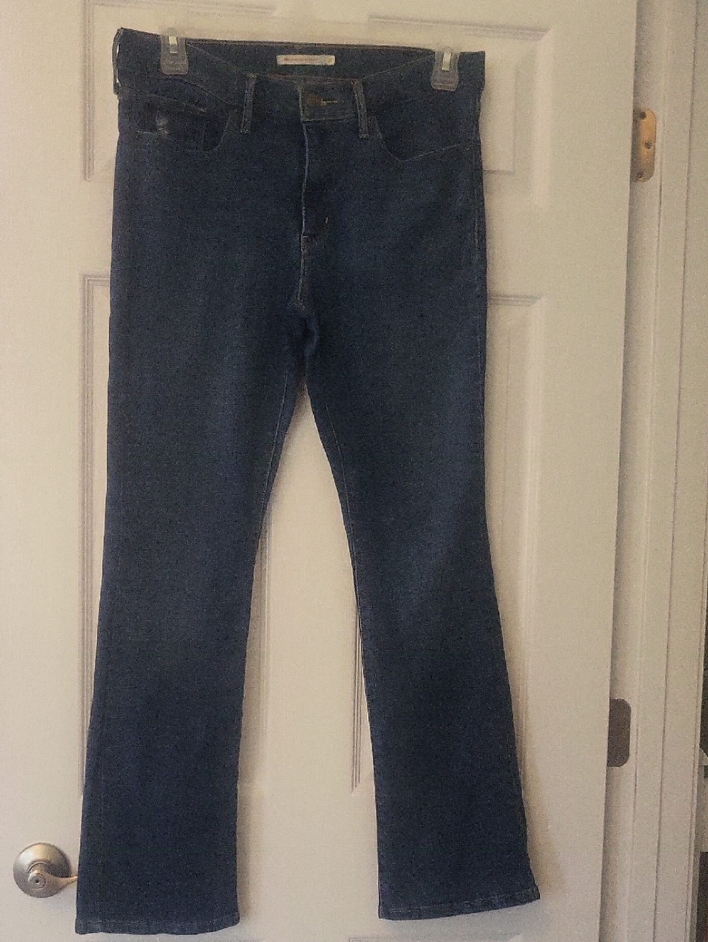 Levis- 315 Shaping Bootcut, Size 31